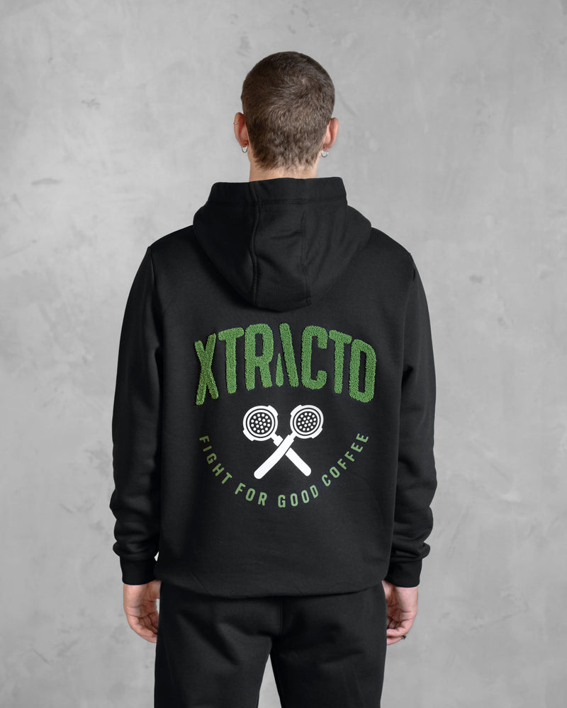 XTRACTD Hoodie 3D Espresso Black – Rückenansicht mit grünem XTRACTD-Print und Stickerei