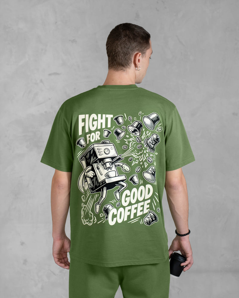 XTRACTD T-Shirt Rebellion in Coffee Leaf – Rückenprint mit Siebträger-Superheld und Schriftzug Fight for Good Coffee