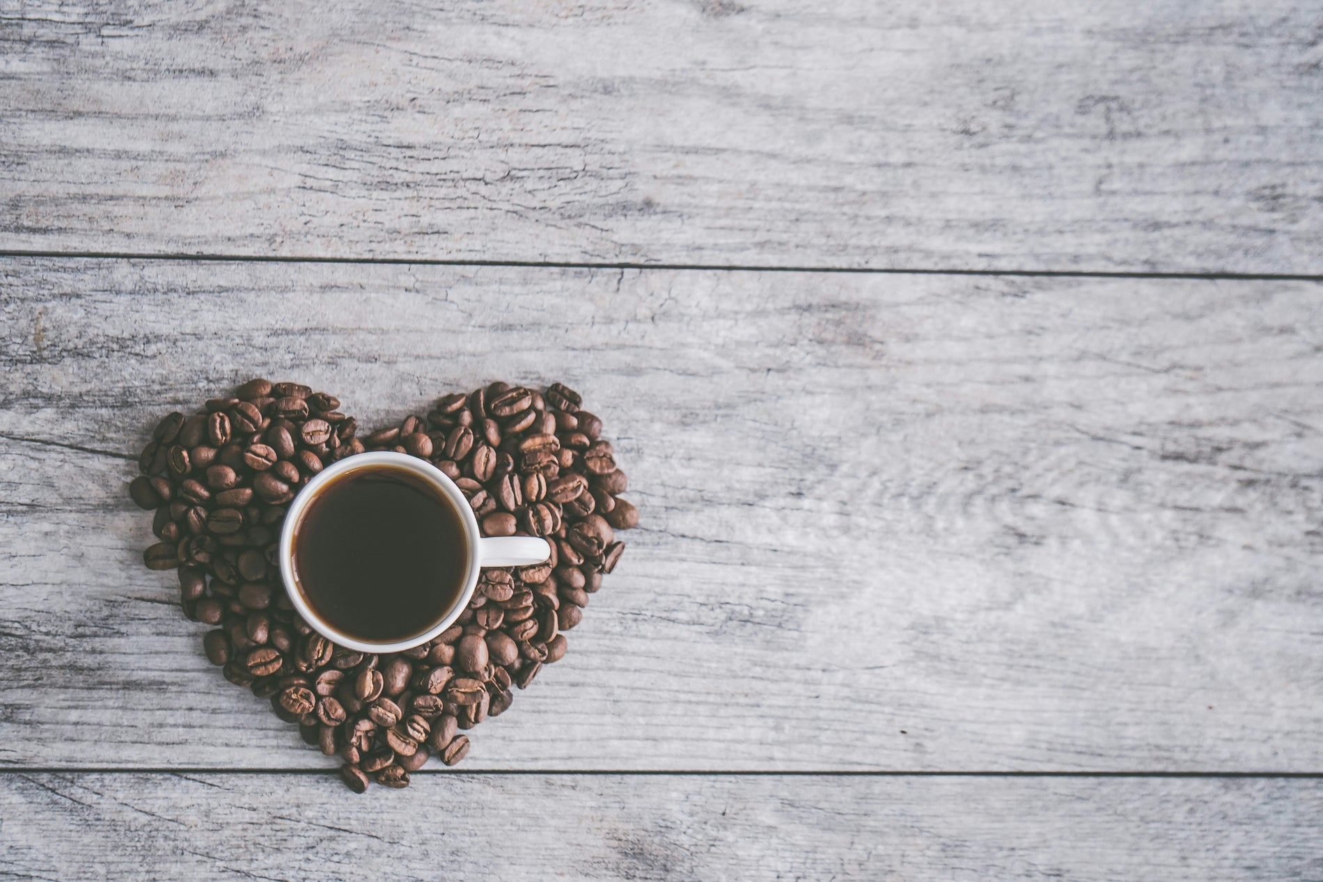 Handhebelmaschine: Kraftvolle & präzise Kaffeezubereitung