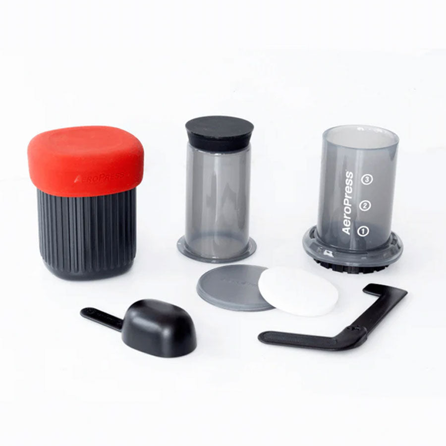 AeroPress Coffee Maker - Go inkl. 100 Papierfilter